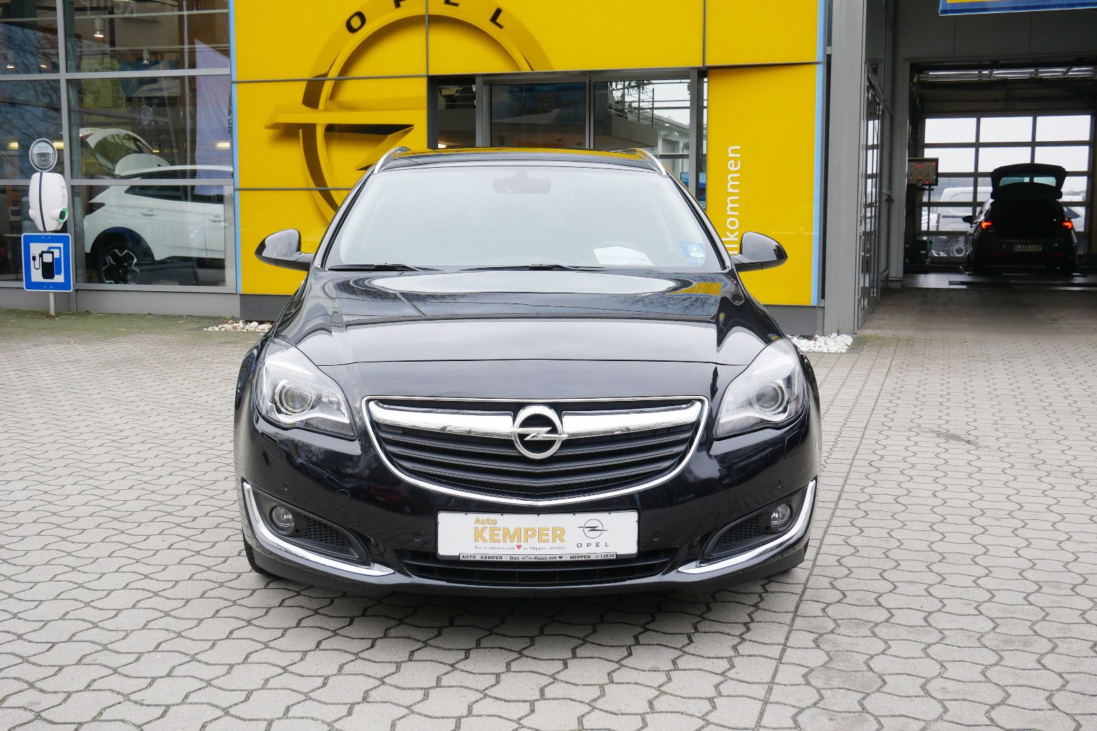 Auto Kemper GmbH & Co. KG -  Opel Insignia ST 1.4 Turbo Innovation *AHK*Navi*Xenon - Bild 2