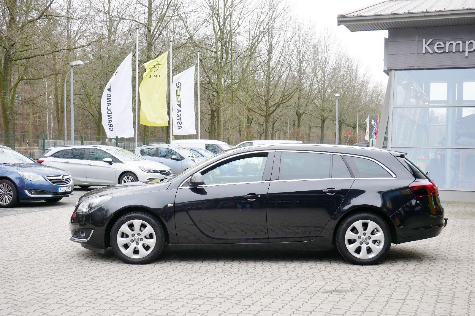 Auto Kemper GmbH & Co. KG -  Opel Insignia ST 1.4 Turbo Innovation *AHK*Navi*Xenon - Bild 4