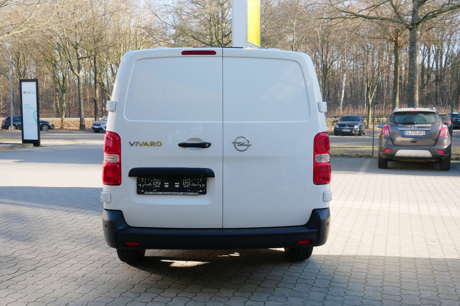 Auto Kemper GmbH & Co. KG -  Opel Vivaro 2.0 D Cargo Edition L *Erhöhte Nutzlast* - Bild 11