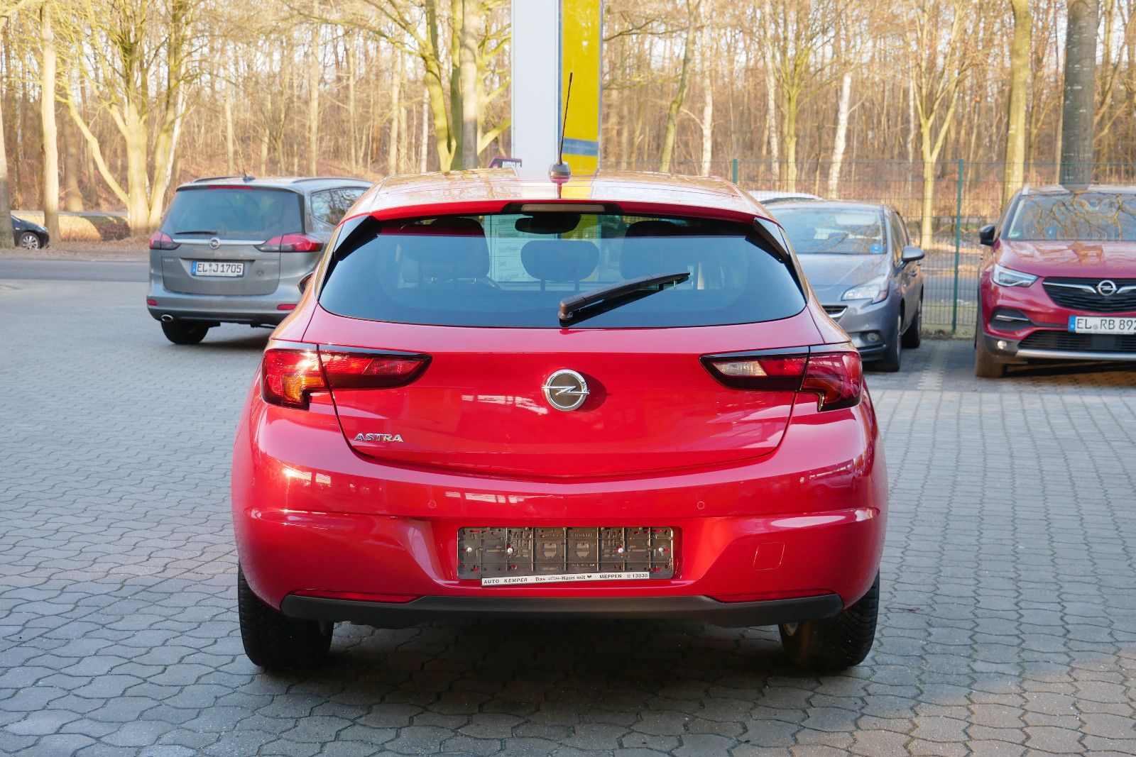 Auto Kemper GmbH & Co. KG -  Opel Astra 1.2 Turbo Edition *SHZ*PDC*Navi* - Bild 13