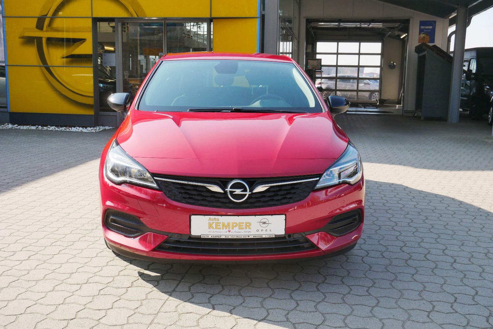Auto Kemper GmbH & Co. KG -  Opel Astra 1.2 Turbo Edition *SHZ*PDC*Navi* - Bild 2