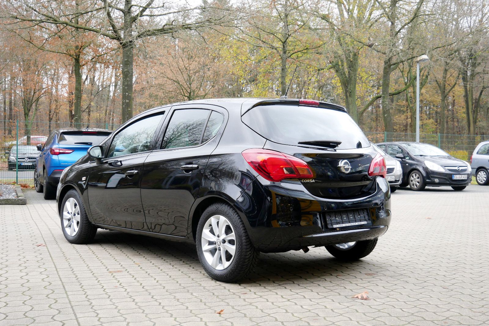Auto Kemper GmbH & Co. KG -  Opel Corsa 1.4 Active *PDC*SHZ*Tempomat* - Bild 5