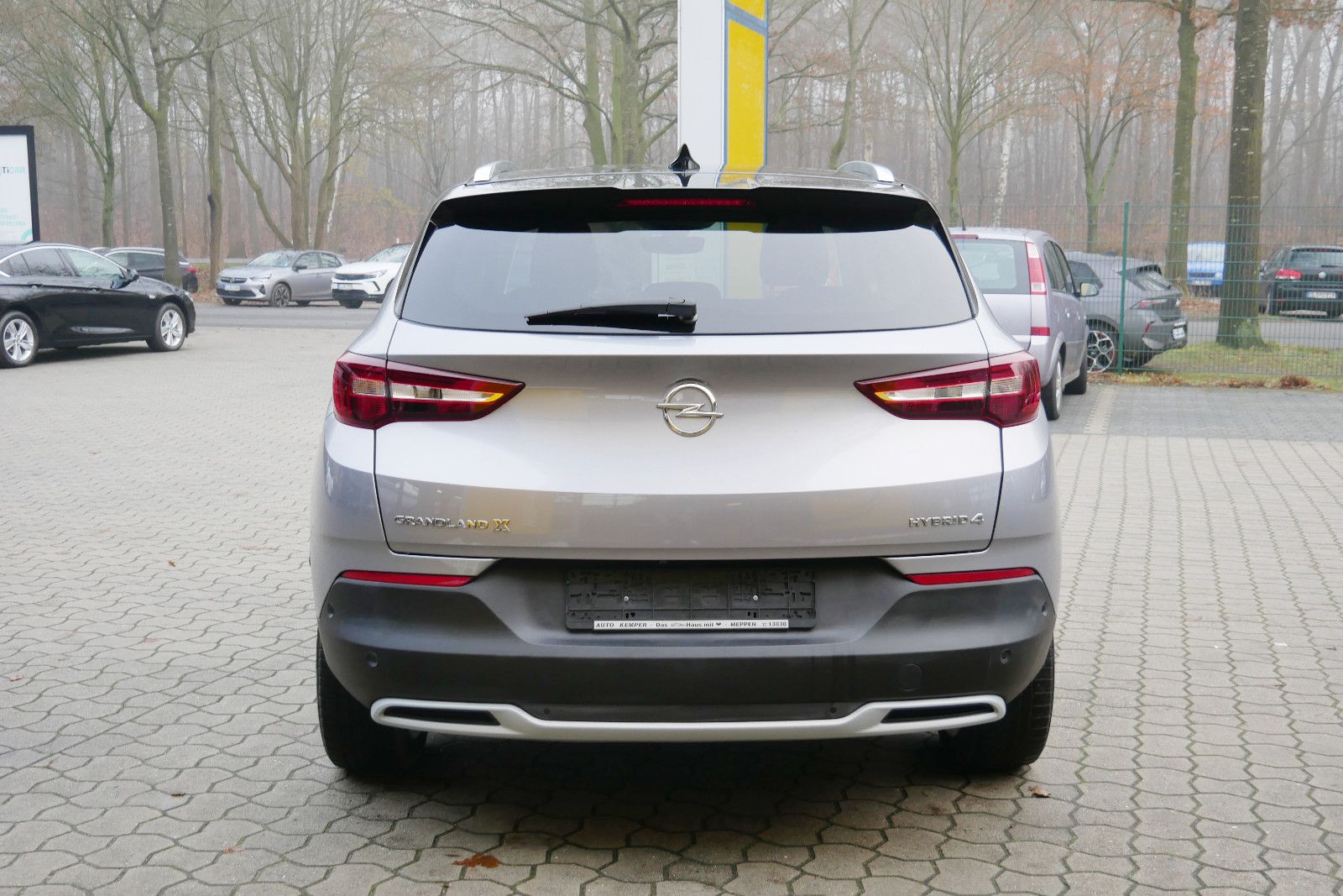 Auto Kemper GmbH & Co. KG -  Opel Grandland 1.6 Hybrid4 Ultimate Autom. *ACC*Navi* - Bild 18