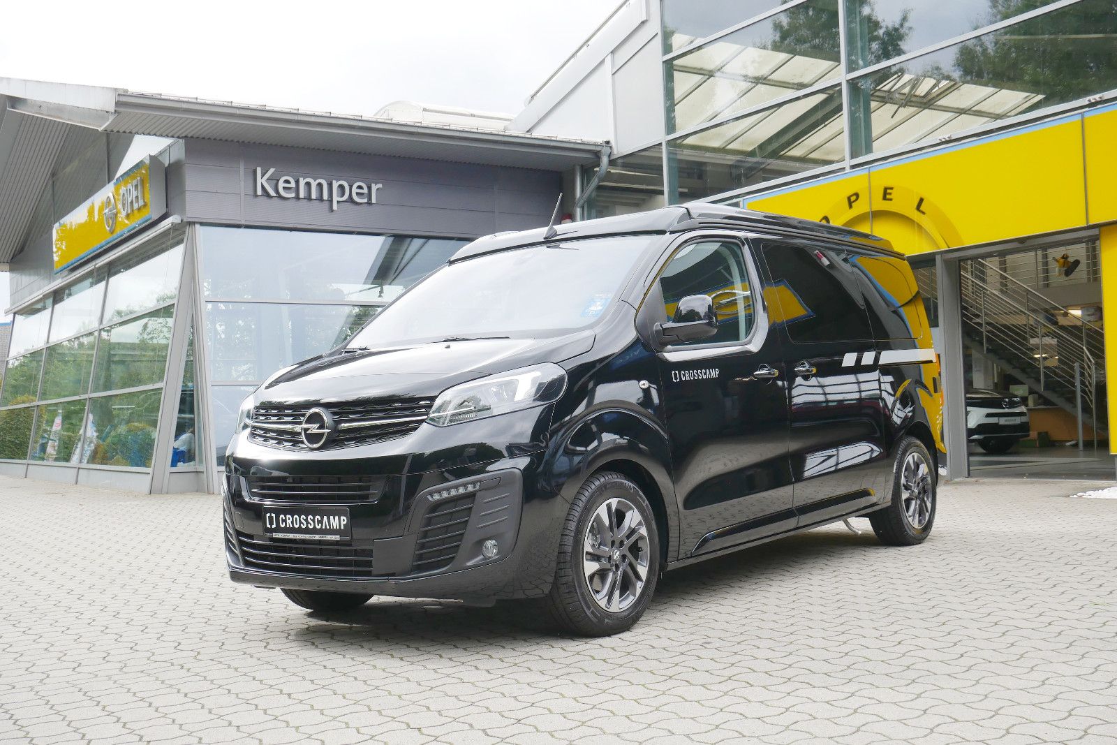 Auto Kemper GmbH & Co. KG -  Opel Zafira Life 2.0 D Autom. *Crosscamp Flex* - Bild 3