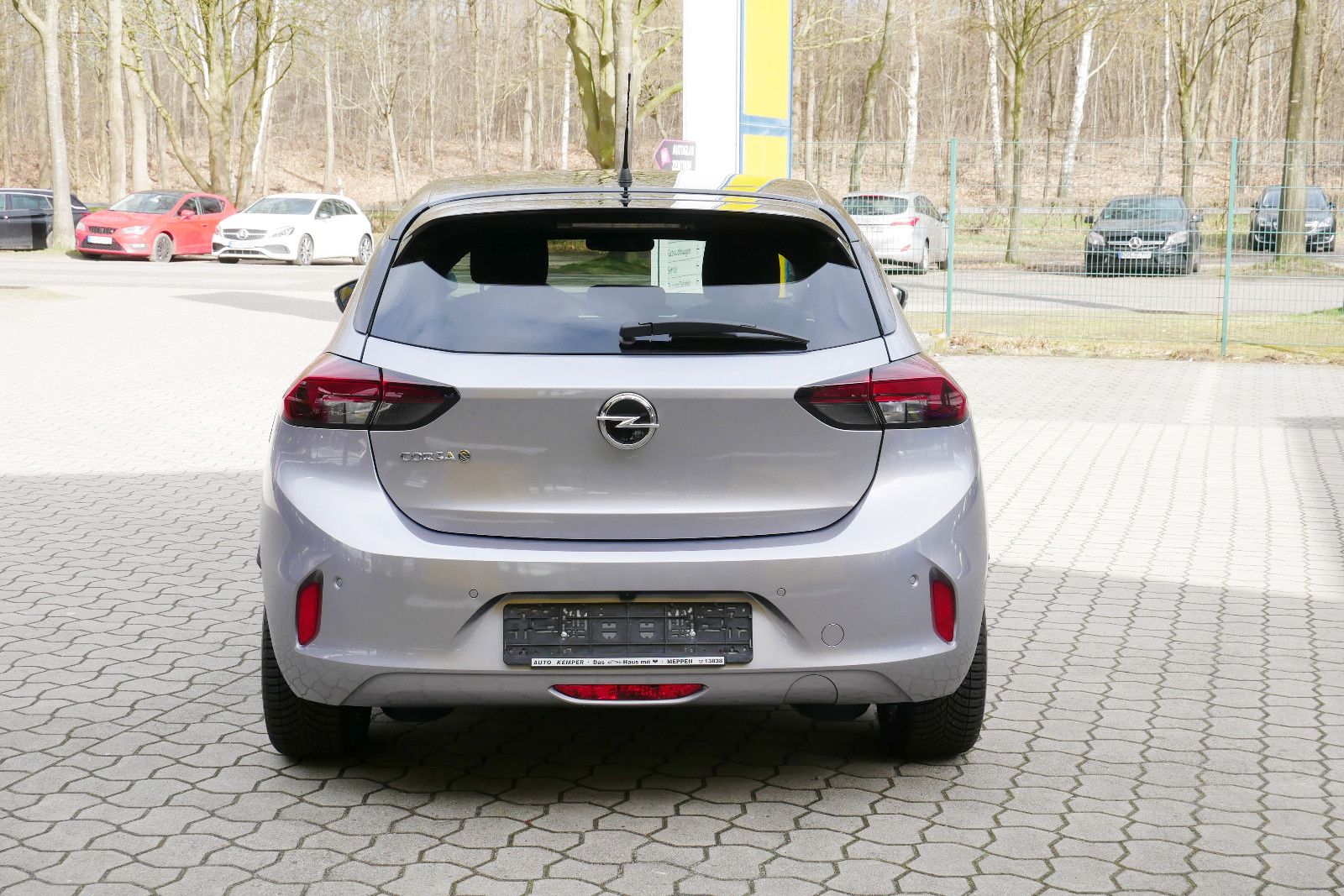 Auto Kemper GmbH & Co. KG -  Opel Corsa-e Elektro Elegance *LED*Navi*Kamera* - Bild 18