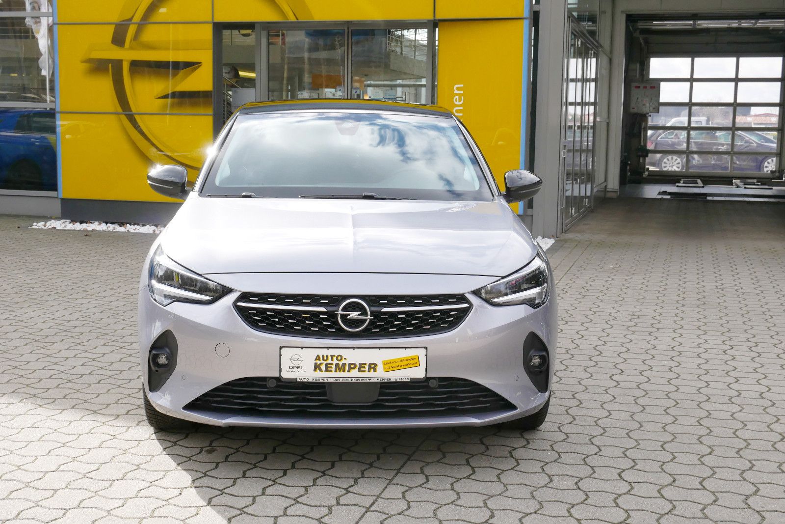 Auto Kemper GmbH & Co. KG -  Opel Corsa-e Elektro Elegance *LED*Navi*Kamera* - Bild 2
