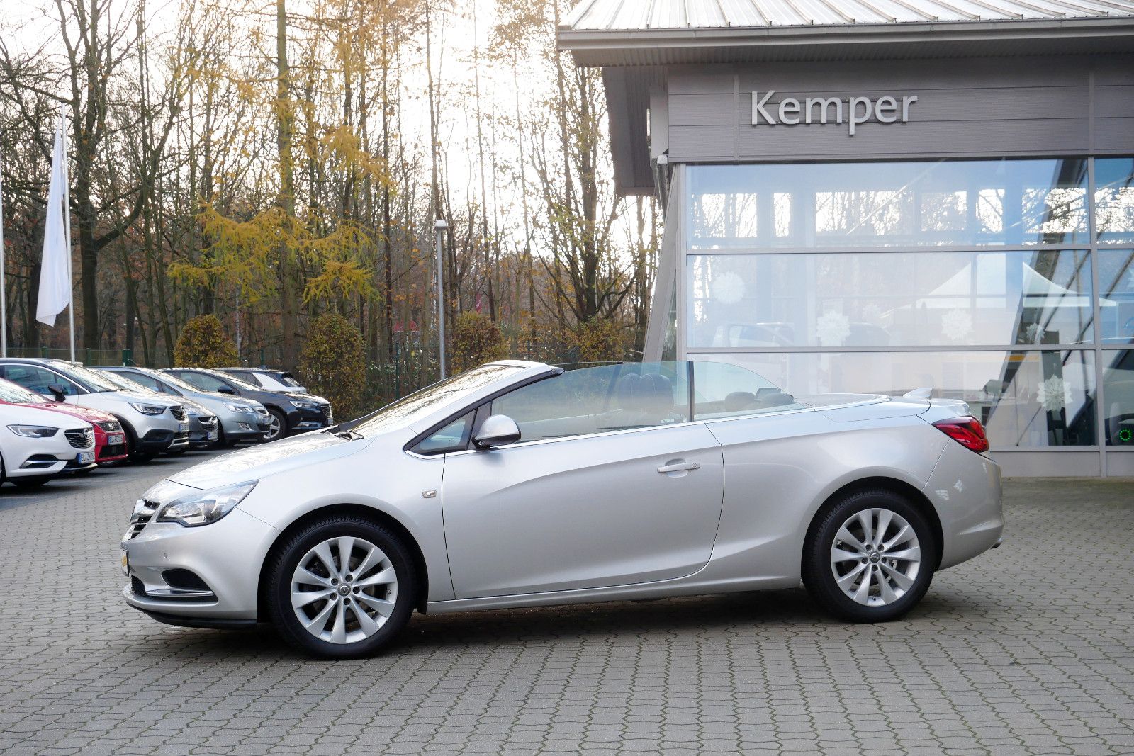 Auto Kemper GmbH & Co. KG -  Opel Cascada 1.4 Turbo Edition *Kamera*Navi* - Bild 5