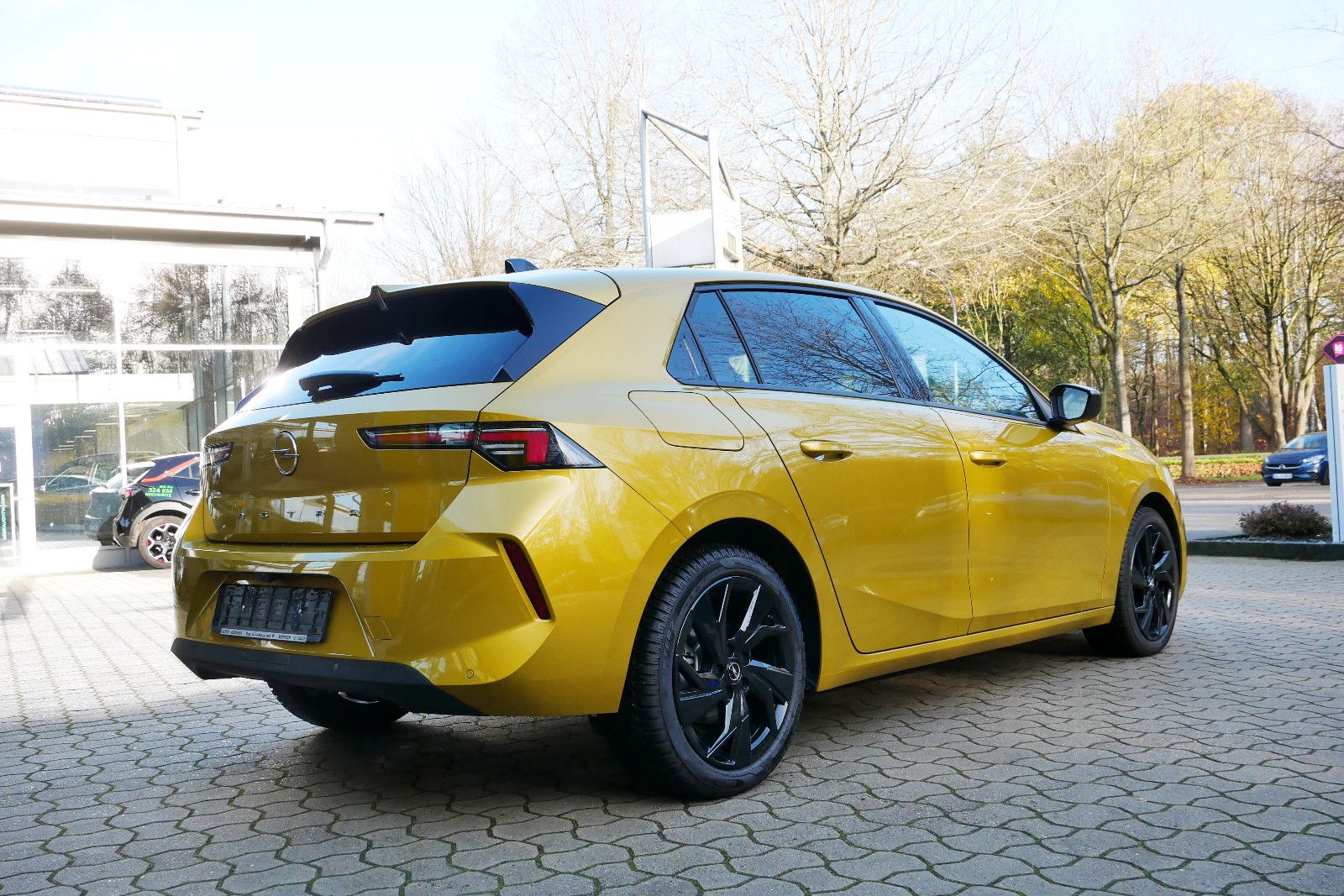 Auto Kemper GmbH & Co. KG -  Opel Astra L  1.2 Business Edition Autom. *AHK*Kamera - Bild 19