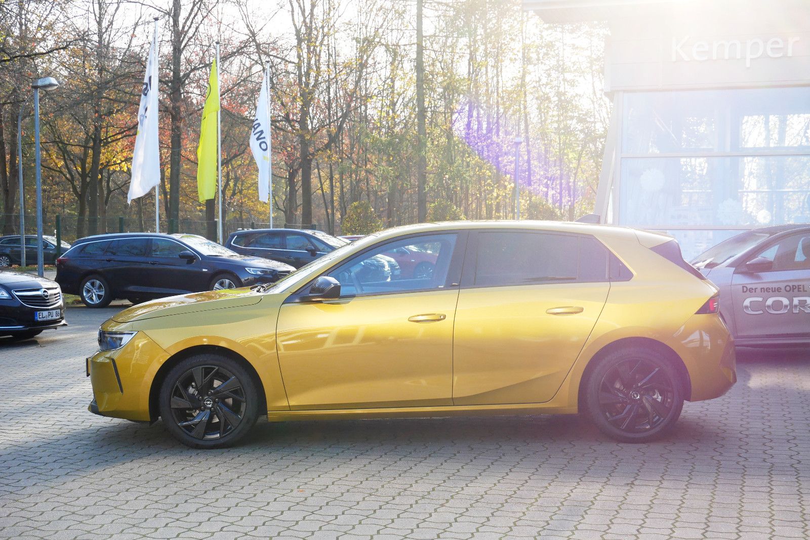 Auto Kemper GmbH & Co. KG -  Opel Astra L  1.2 Business Edition Autom. *AHK*Kamera - Bild 4