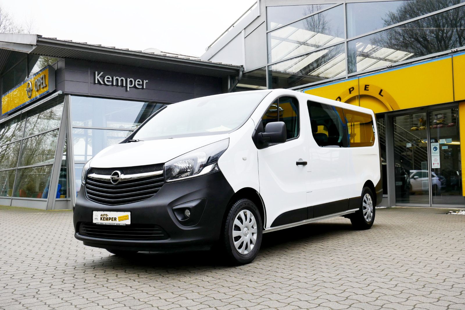 Auto Kemper GmbH & Co. KG -  Opel Vivaro Combi 1.6D L2H1 *SHZ*Tempomat*8-Sitzer* - Bild 3