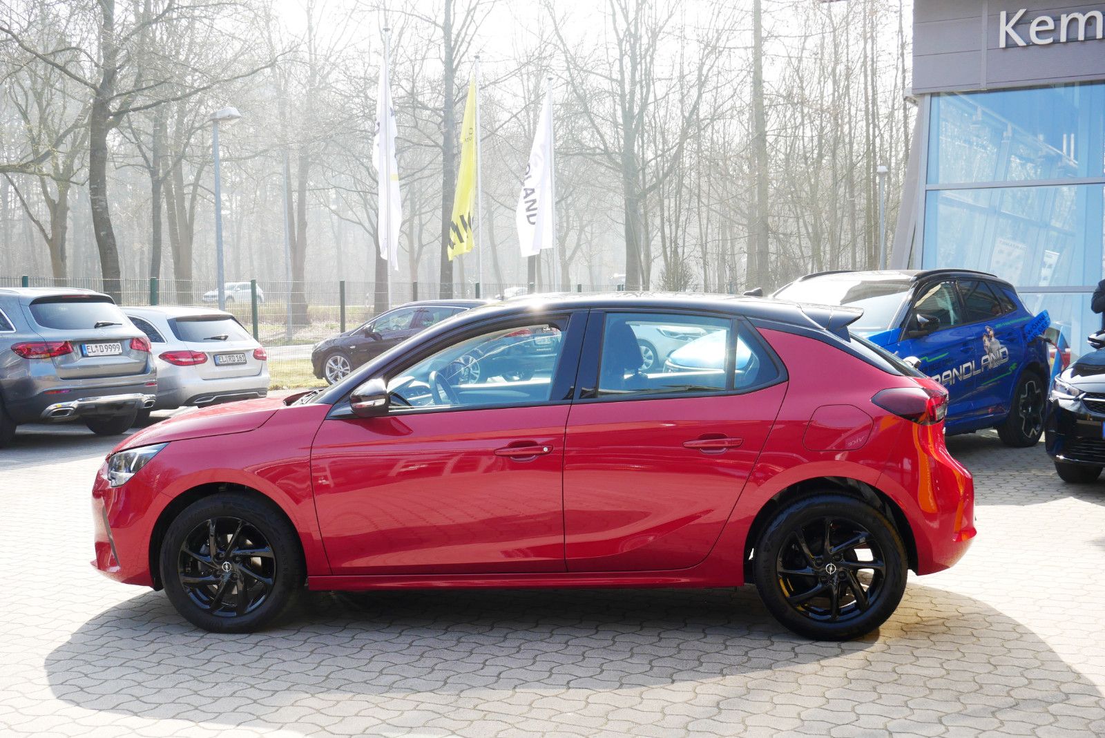 Auto Kemper GmbH & Co. KG -  Opel Corsa 1.2 55kW Edition *SHZ*IntelliLink* - Bild 4