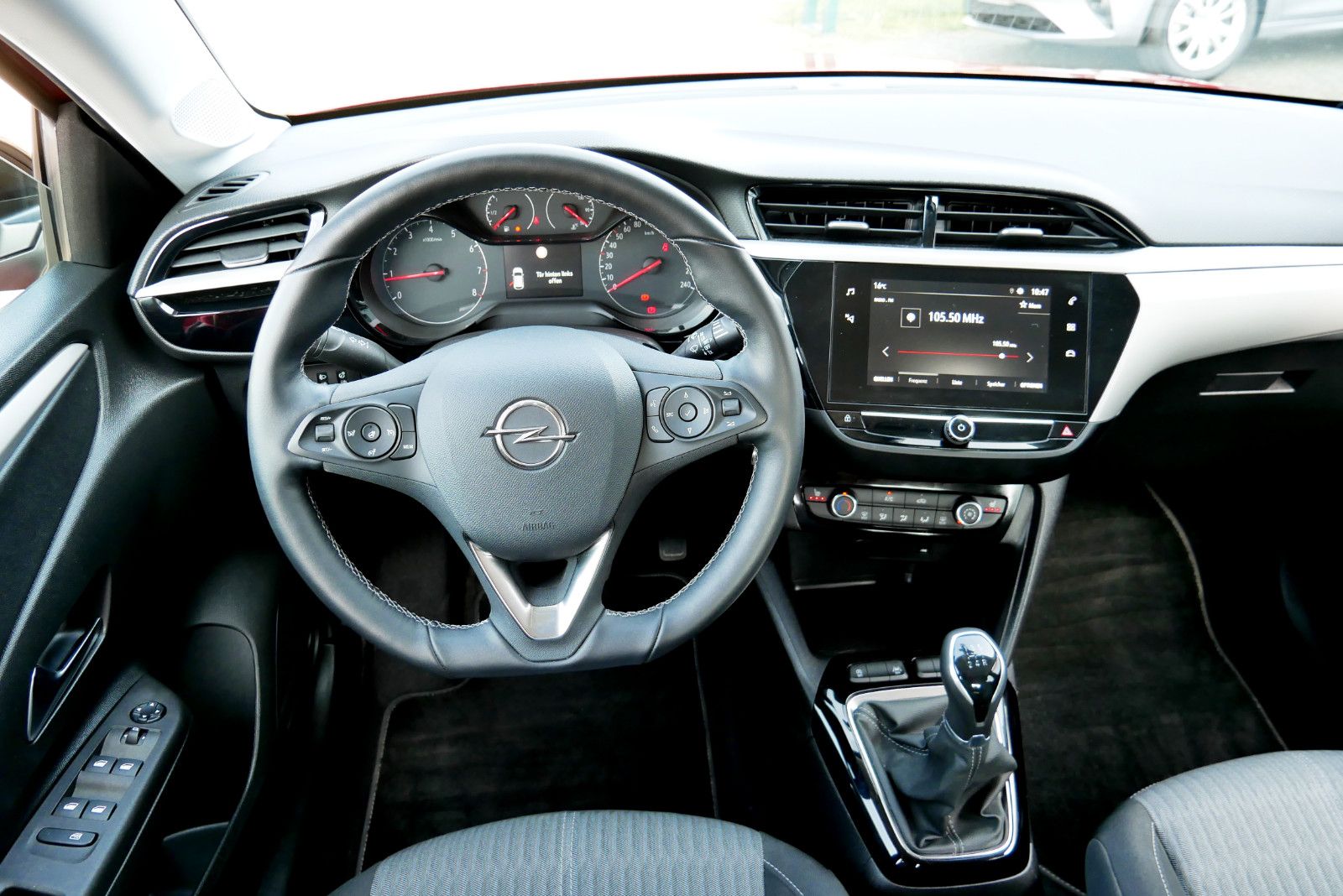Auto Kemper GmbH & Co. KG -  Opel Corsa 1.2 55kW Edition *SHZ*IntelliLink* - Bild 6