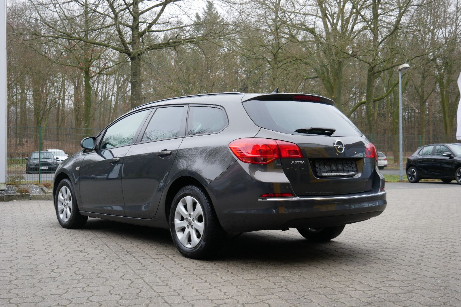 Auto Kemper GmbH & Co. KG -  Opel Astra ST 1.4 Turbo Style*SHZ*PDC*Kamera* - Bild 12