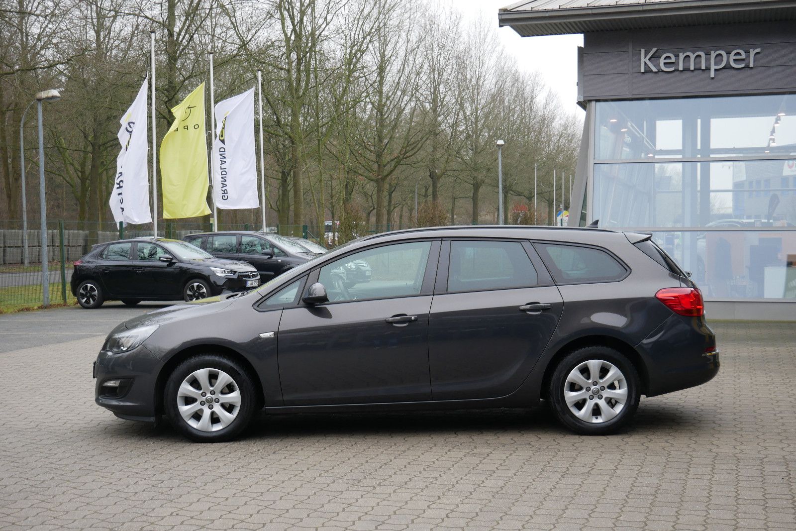 Auto Kemper GmbH & Co. KG -  Opel Astra ST 1.4 Turbo Style*SHZ*PDC*Kamera* - Bild 4