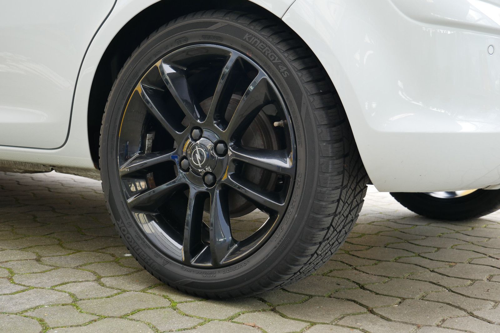 Auto Kemper GmbH & Co. KG -  Opel Corsa 1.4 Color Edition *SHZ*PDC*Klima*AT-Motor* - Bild 10