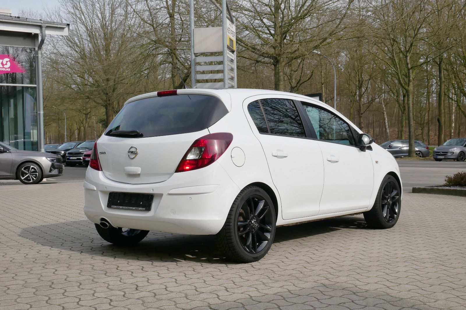 Auto Kemper GmbH & Co. KG -  Opel Corsa 1.4 Color Edition *SHZ*PDC*Klima*AT-Motor* - Bild 13