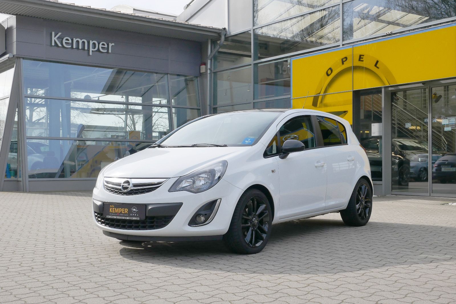 Auto Kemper GmbH & Co. KG -  Opel Corsa 1.4 Color Edition *SHZ*PDC*Klima*AT-Motor* - Bild 3