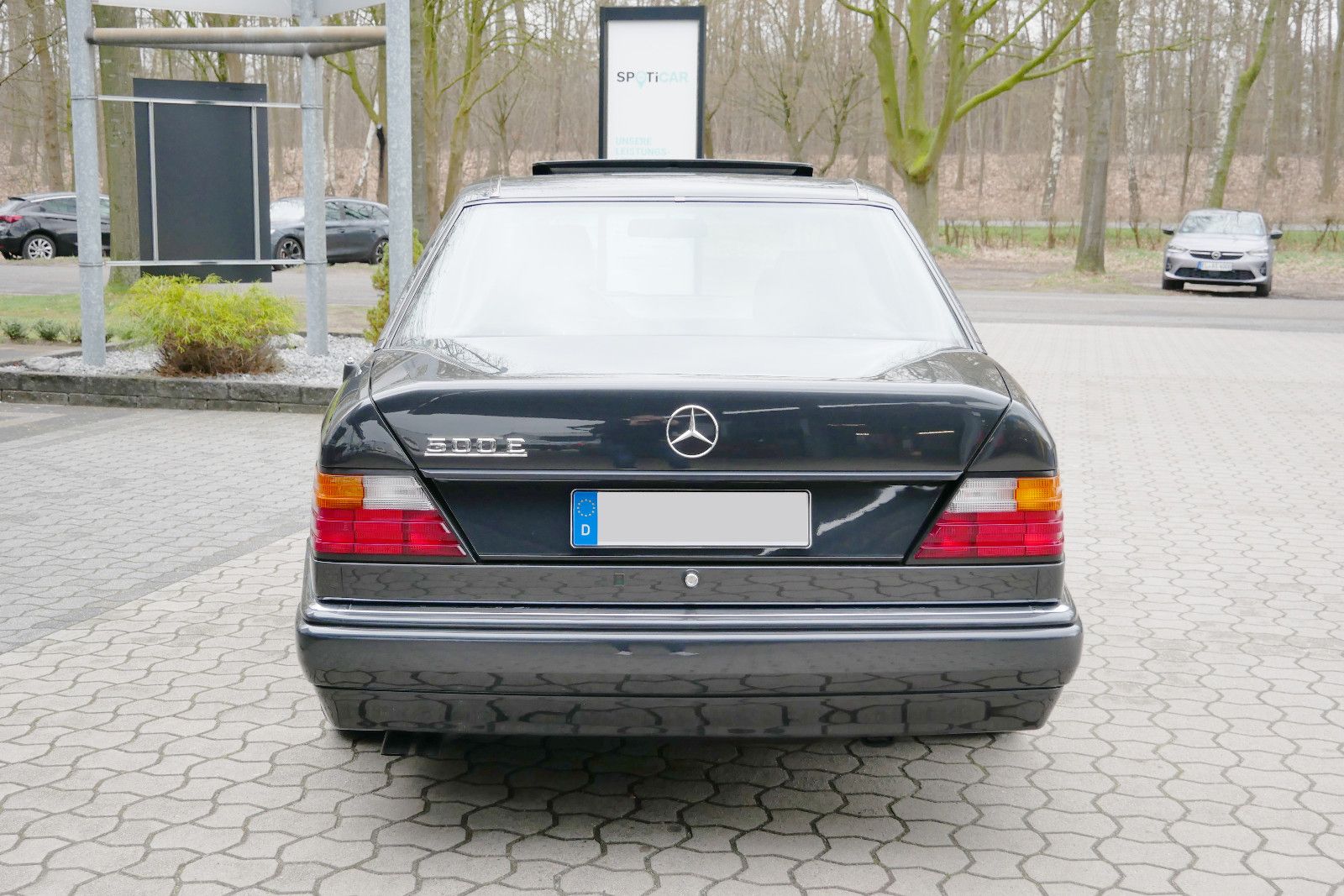 Auto Kemper GmbH & Co. KG -  Mercedes_Benz 500 E W124 - Bild 17