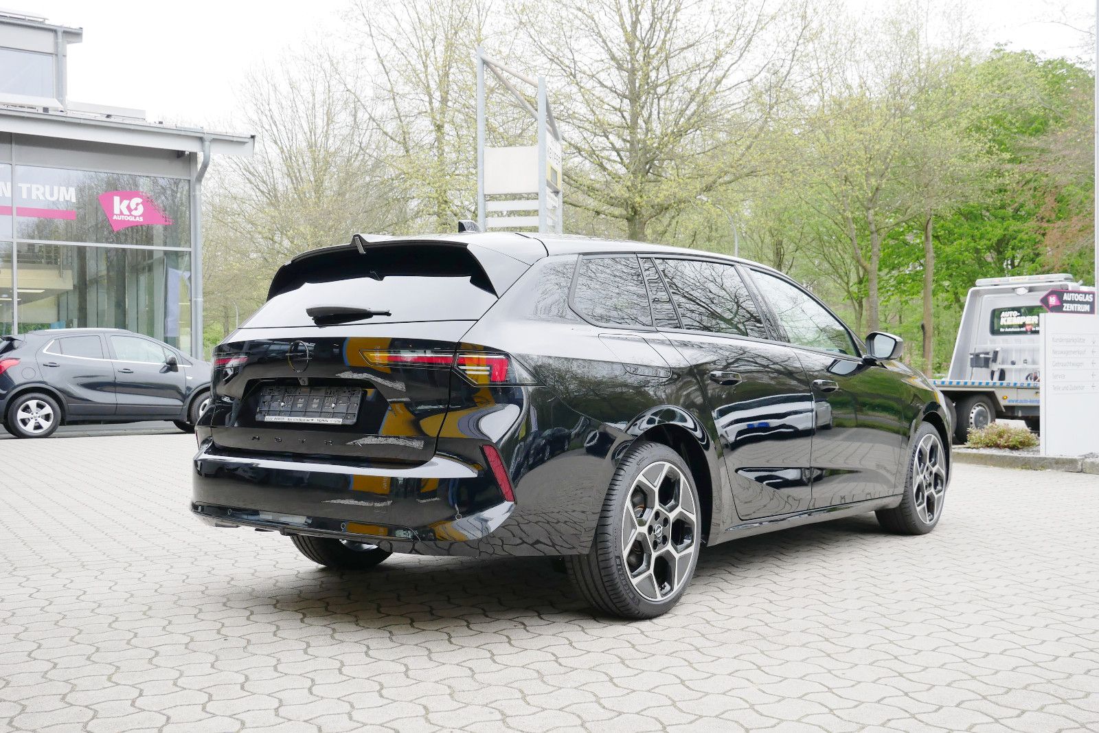 Auto Kemper GmbH & Co. KG -  Opel Astra ST 1.2 Turbo GS Autom. *ACC*LED*Kamera* - Bild 19